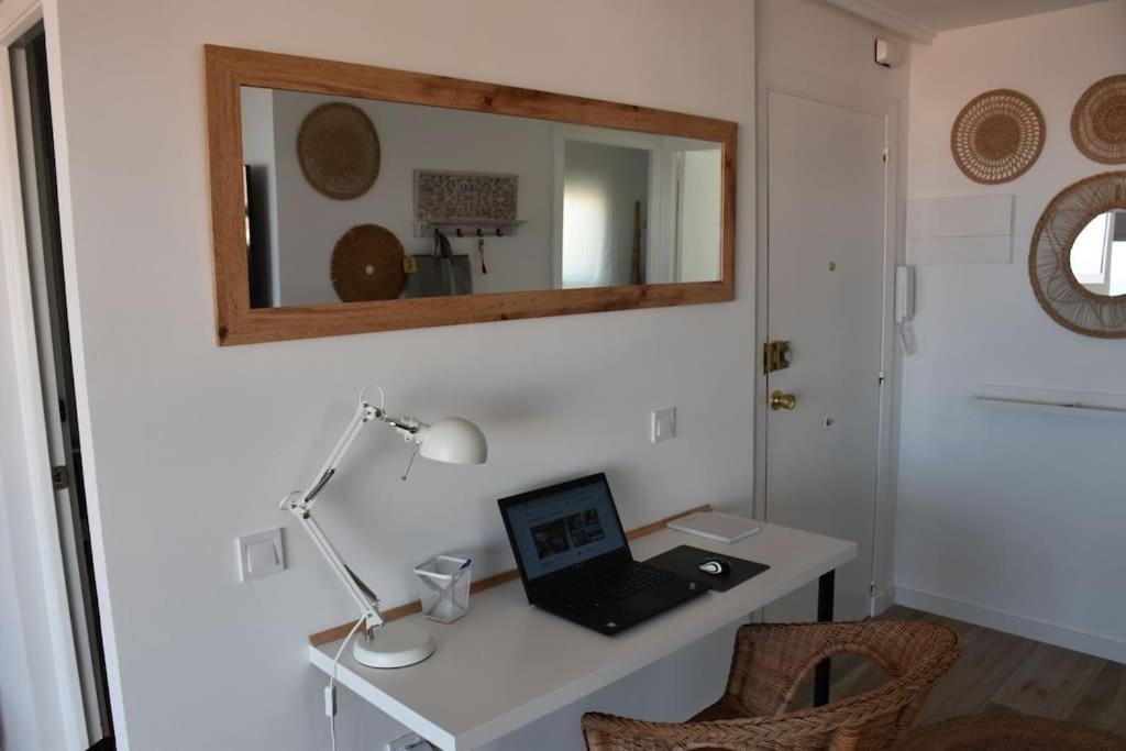 Precioso Apto Miami Primera Linia Playa Cala De Las Sirenas, Con Wifi Y Netflix, Adecuado Para Teletrabajar Miami Playa Buitenkant foto