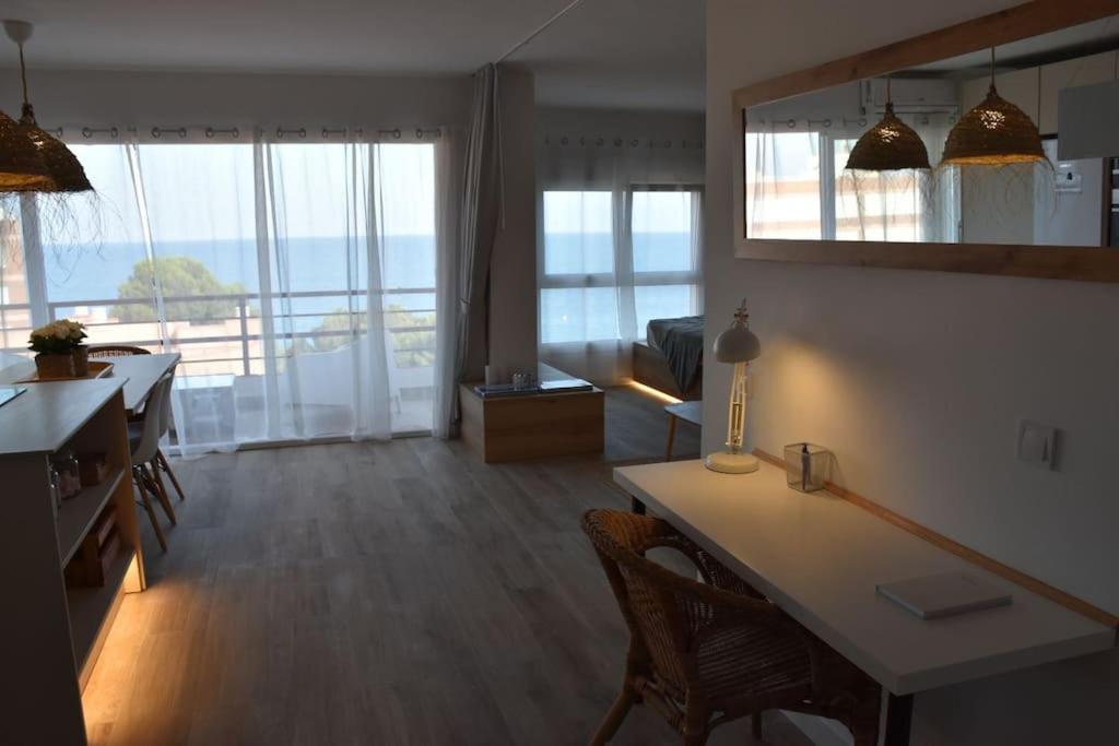 Precioso Apto Miami Primera Linia Playa Cala De Las Sirenas, Con Wifi Y Netflix, Adecuado Para Teletrabajar Miami Playa Buitenkant foto